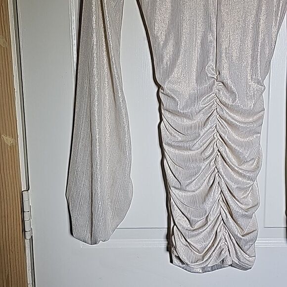 Lucy‎ in the Sky Cream Ruched Bodycon Long Sleeve Mini Dress Size XSmall - Picture 7 of 11